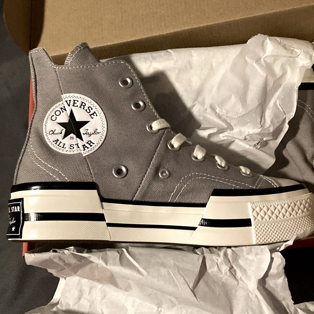 NIB converse chuck 70 hi plus